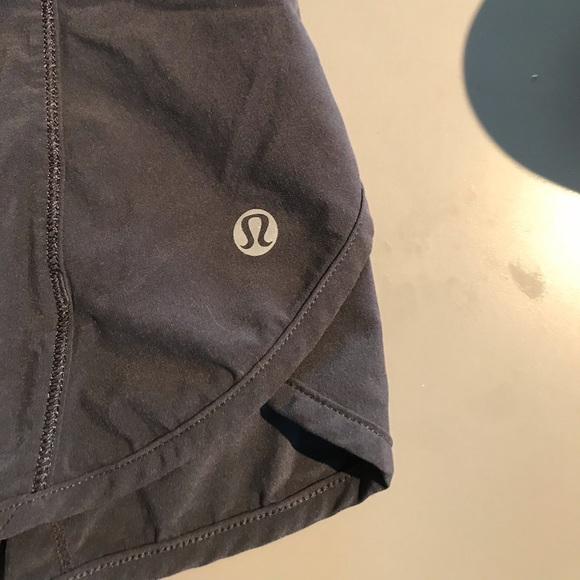 Lululemon shorts - Picture 3 of 4